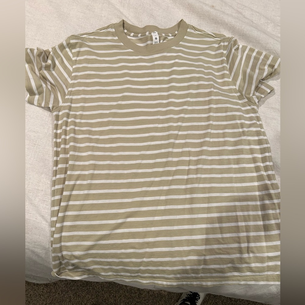 4 lululemon shirts